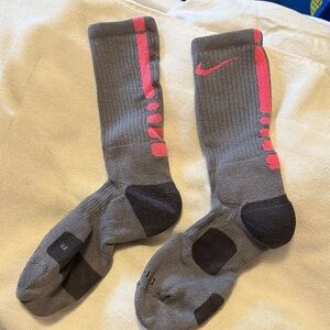 Nike Men's Gray and Pink Athletic Socks